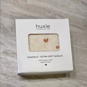 Huxie Extra Soft Muslin Swaddle